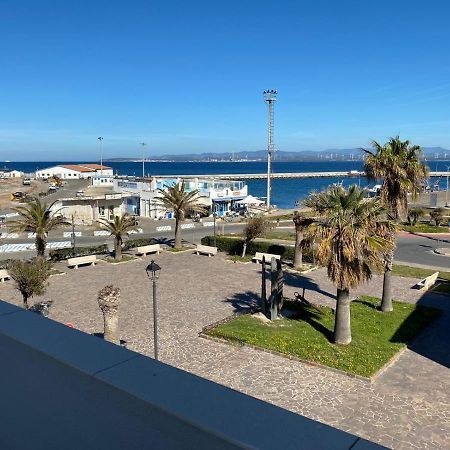 I Fenicotteri - Appartamenti Sul Mare Calasetta Exterior foto